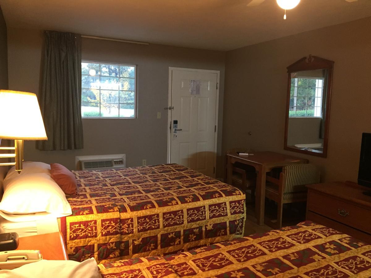 Deerfield Inn New Johnsonville Exterior foto